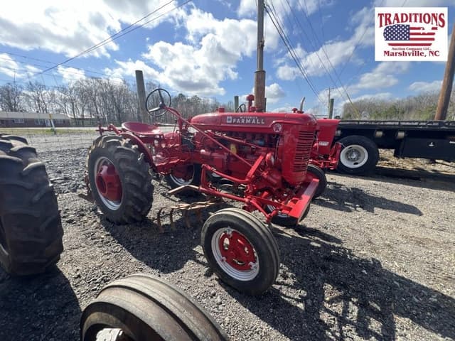 Image of Farmall Super A equipment image 2