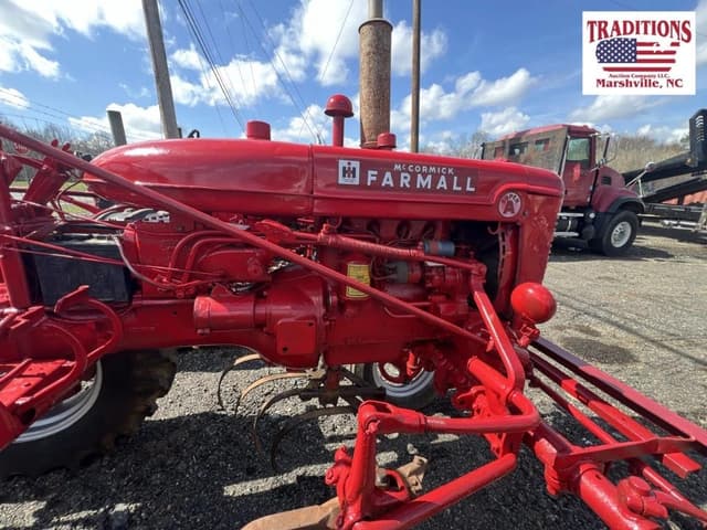 Image of Farmall Super A equipment image 3