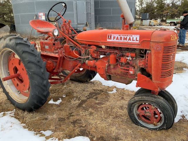 Image of Farmall Super C equipment image 2