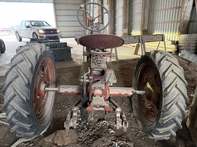 Image of Farmall Super C equipment image 3