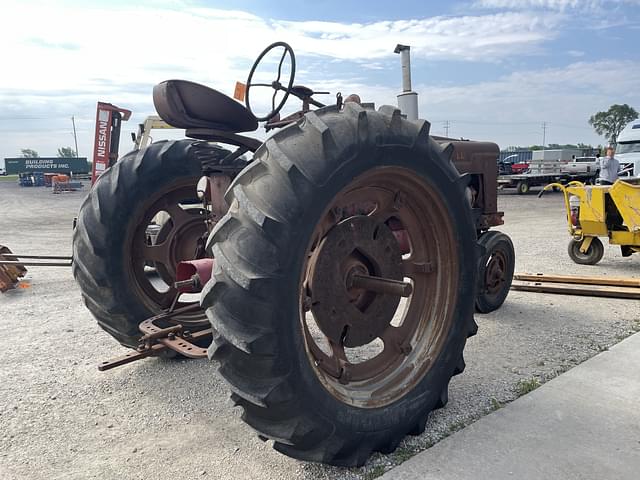 Image of Farmall Super H equipment image 4