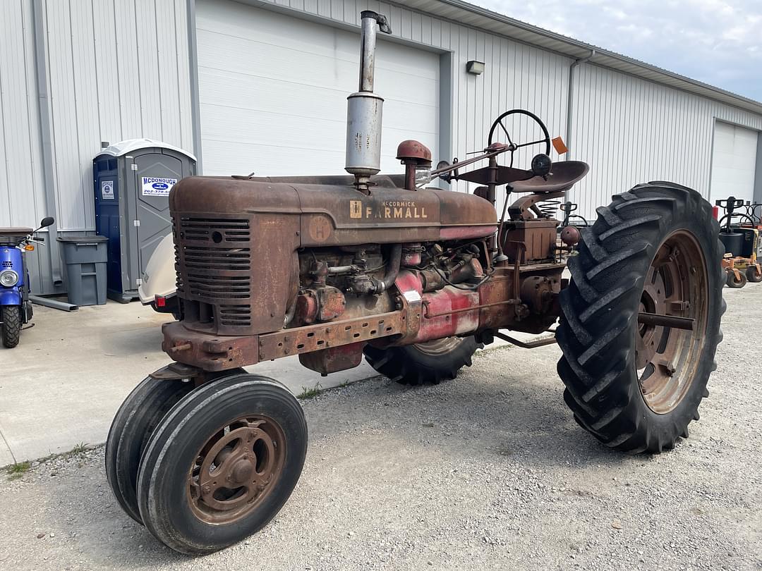 Image of Farmall Super H Primary image