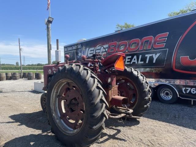 Image of Farmall Super M equipment image 1
