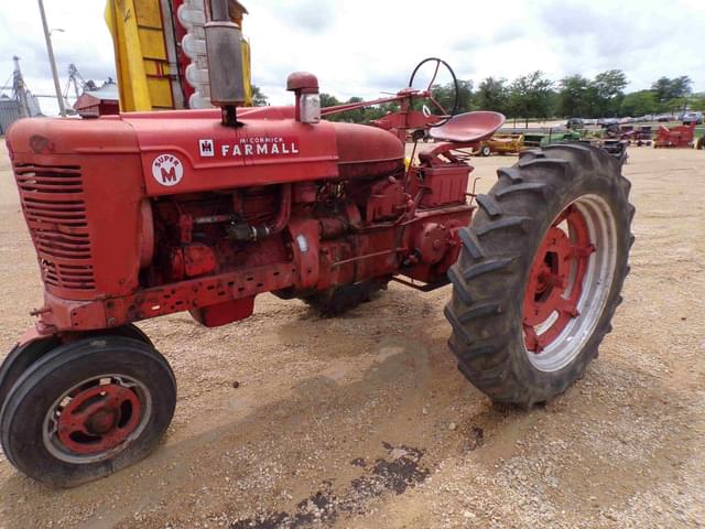 Image of Farmall Super M equipment image 3