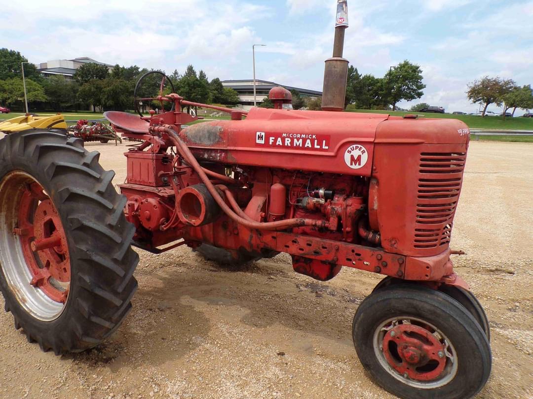 Image of Farmall Super M Primary image