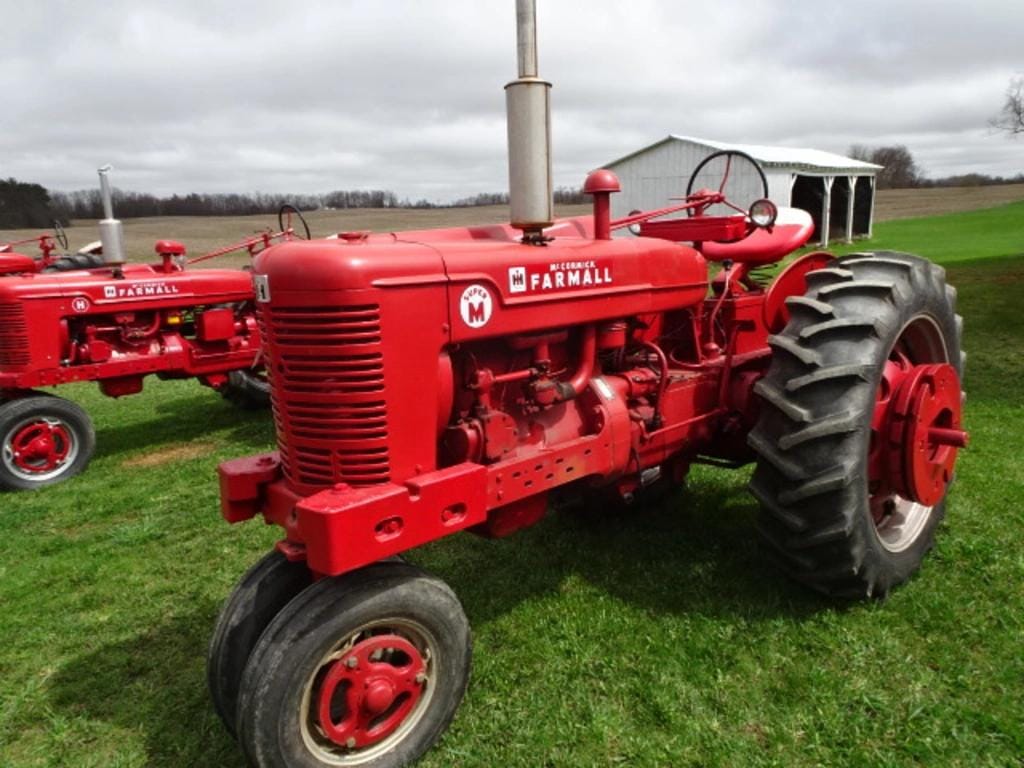 Farmall Super M Equipment Image0