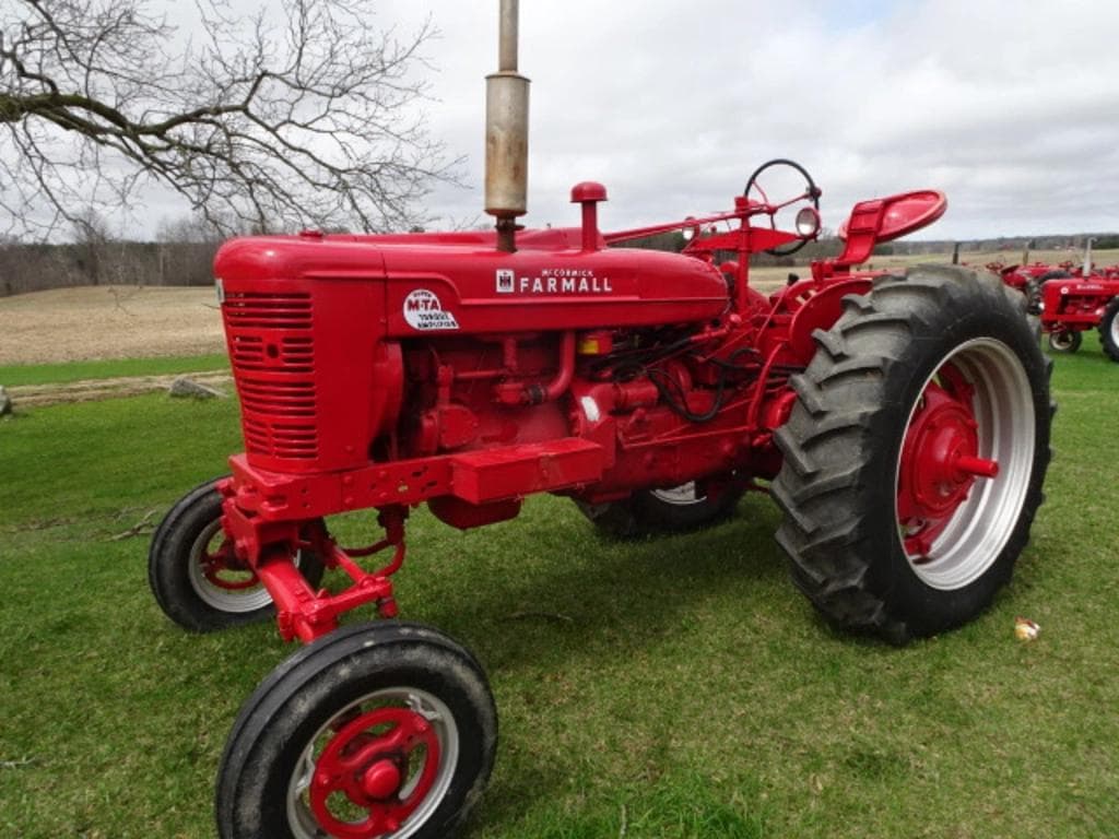 Image of Farmall Super M-TA Primary image