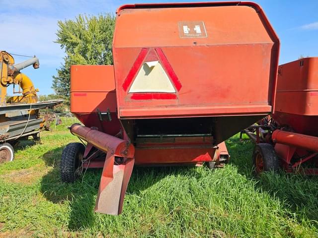 Image of International Harvester 82 equipment image 4
