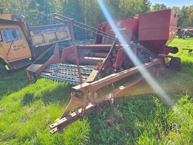Image of International Harvester 82 equipment image 2