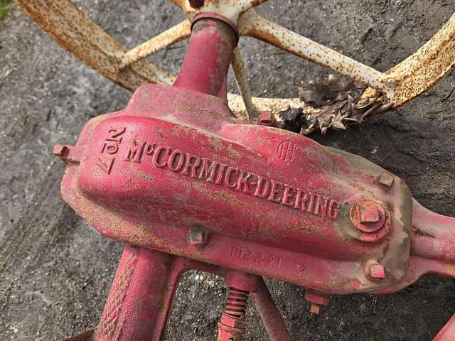 Image of McCormick No.7 equipment image 4