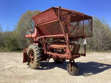 Main image International Harvester 114-A