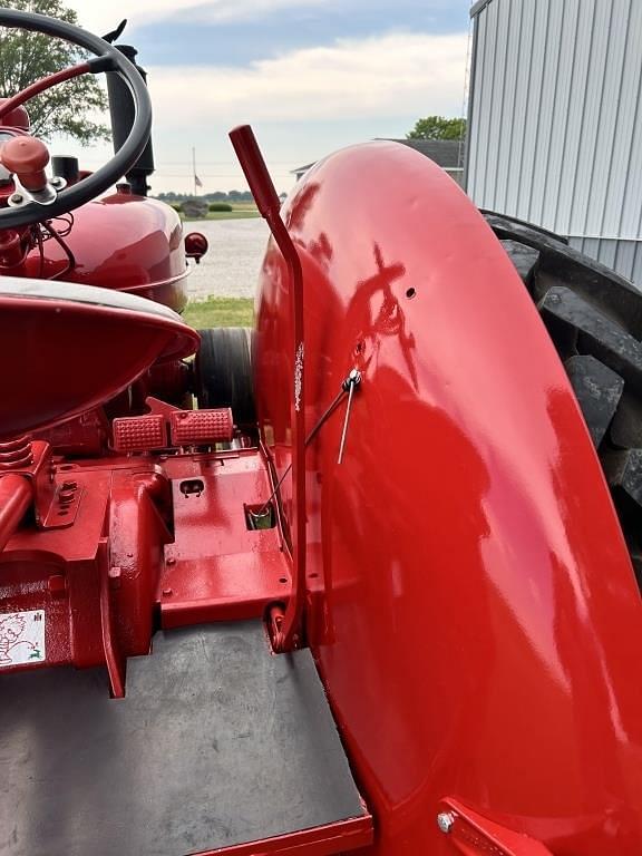 Image of McCormick-Deering WD-9 equipment image 1