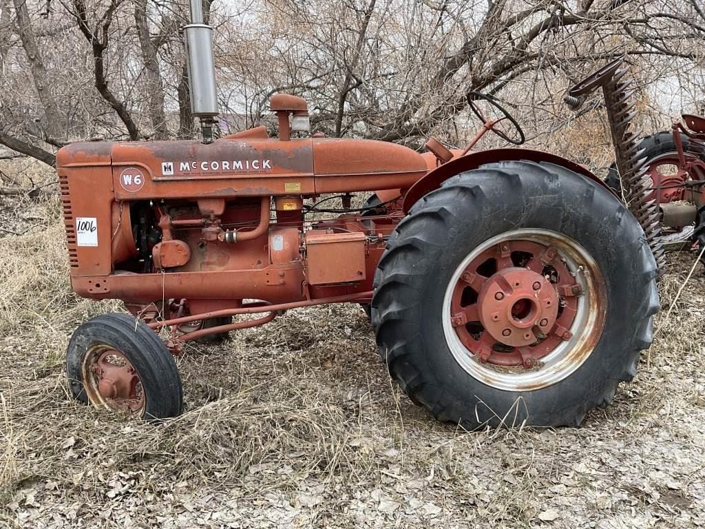 Main image International Harvester W-6