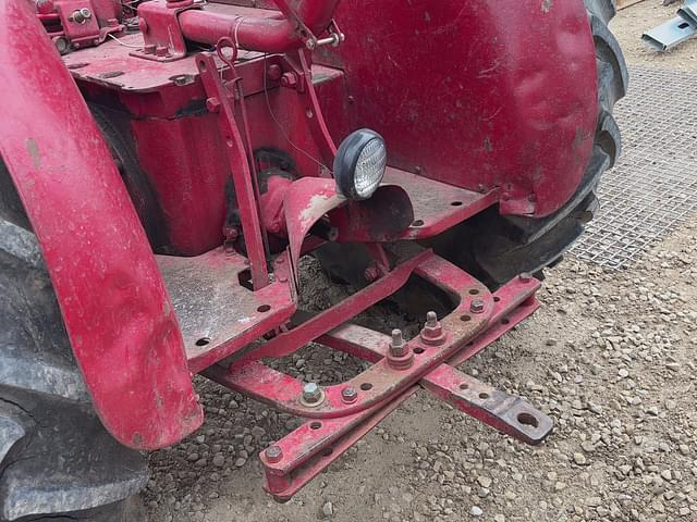 Image of McCormick-Deering WD-6 equipment image 4