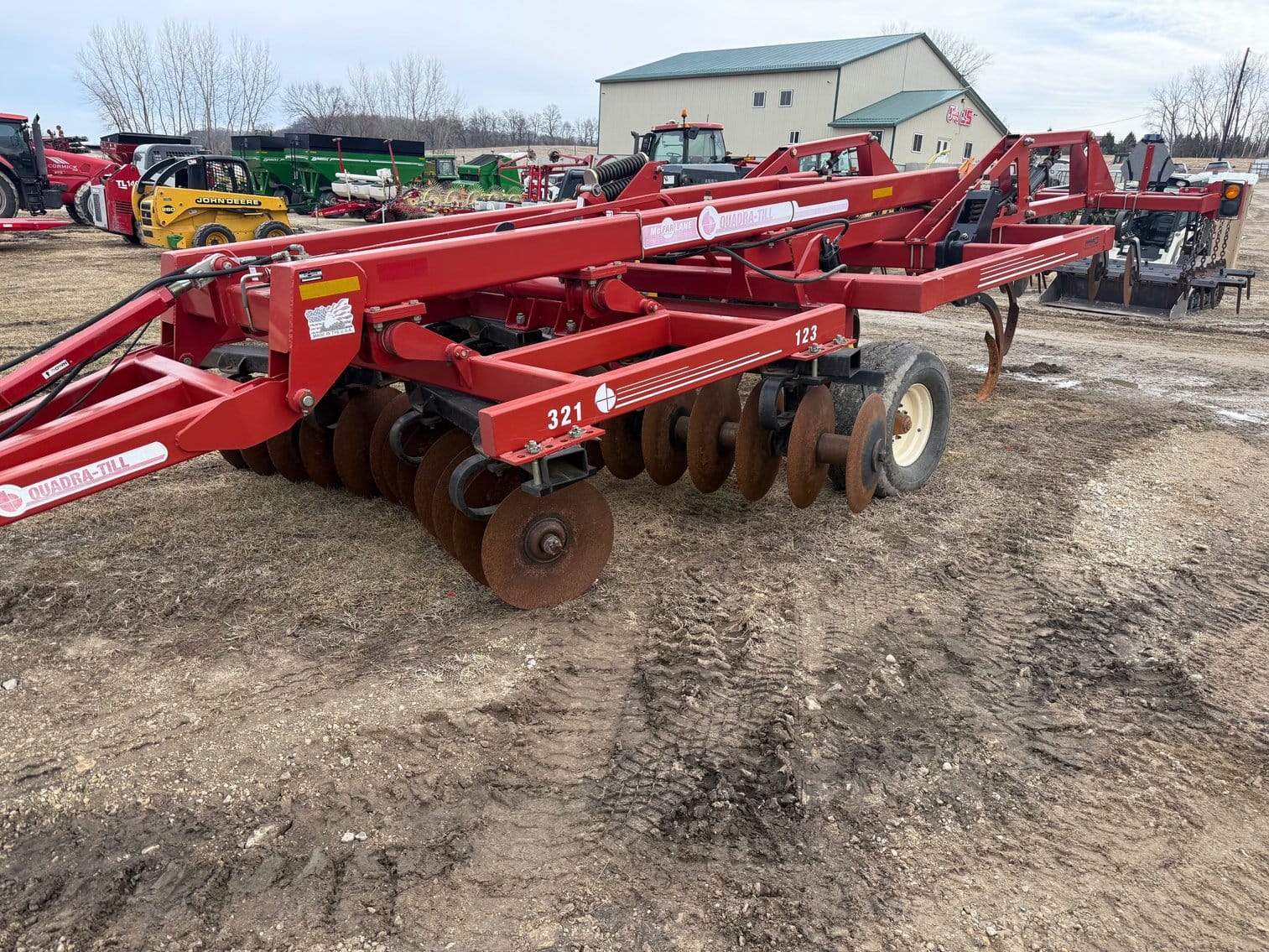 McFarlane Quadra-Till Equipment Image0