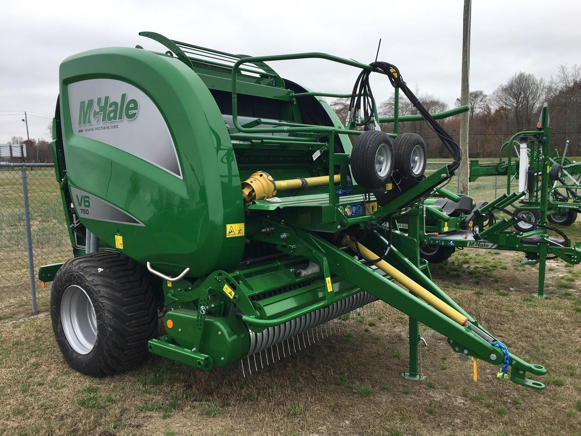 McHale V6 750 Equipment Image0