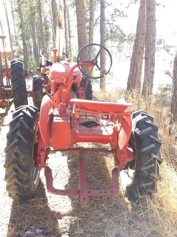 Image of Farmall A equipment image 3