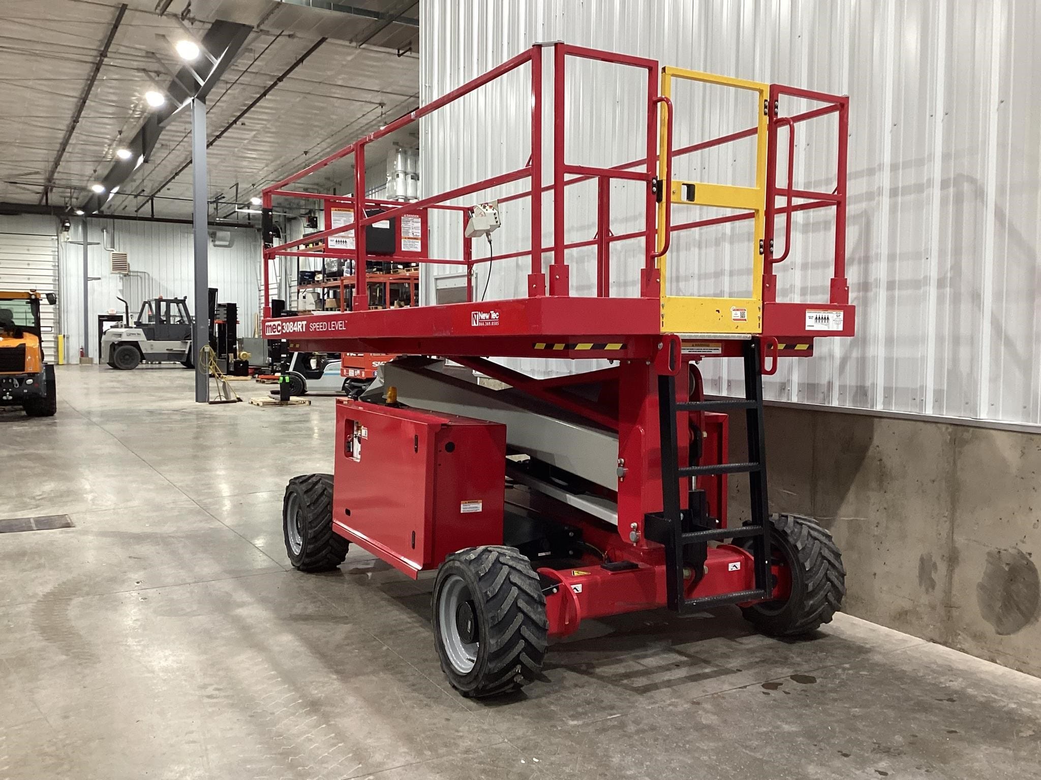 2022 MEC 3084RT Equipment Image0