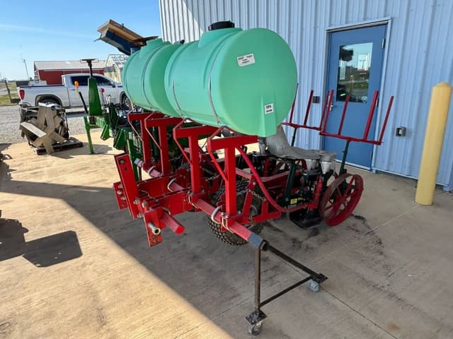 Image of Mechanical Transplanter 4000 equipment image 2