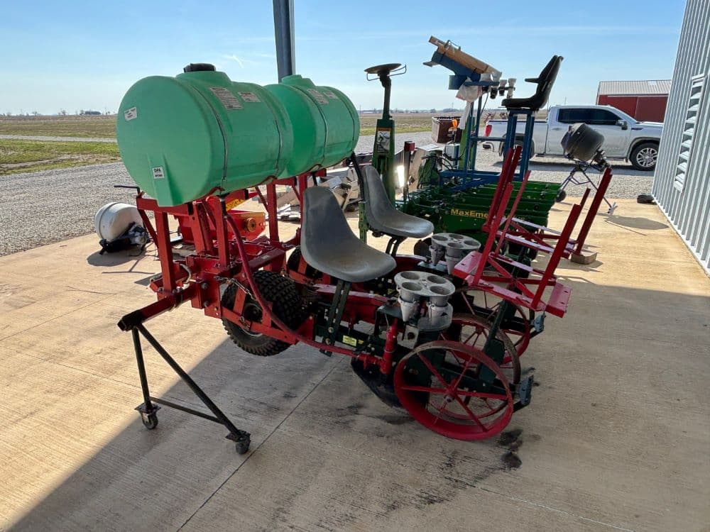 Image of Mechanical Transplanter 4000 Primary image