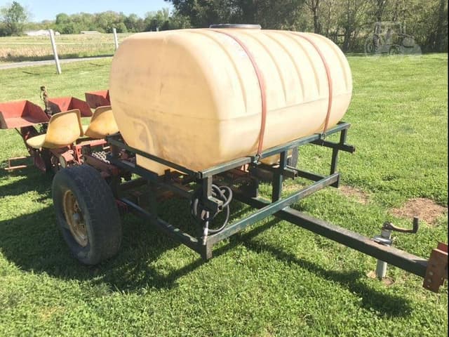 Image of Mechanical Transplanter 1000 equipment image 1