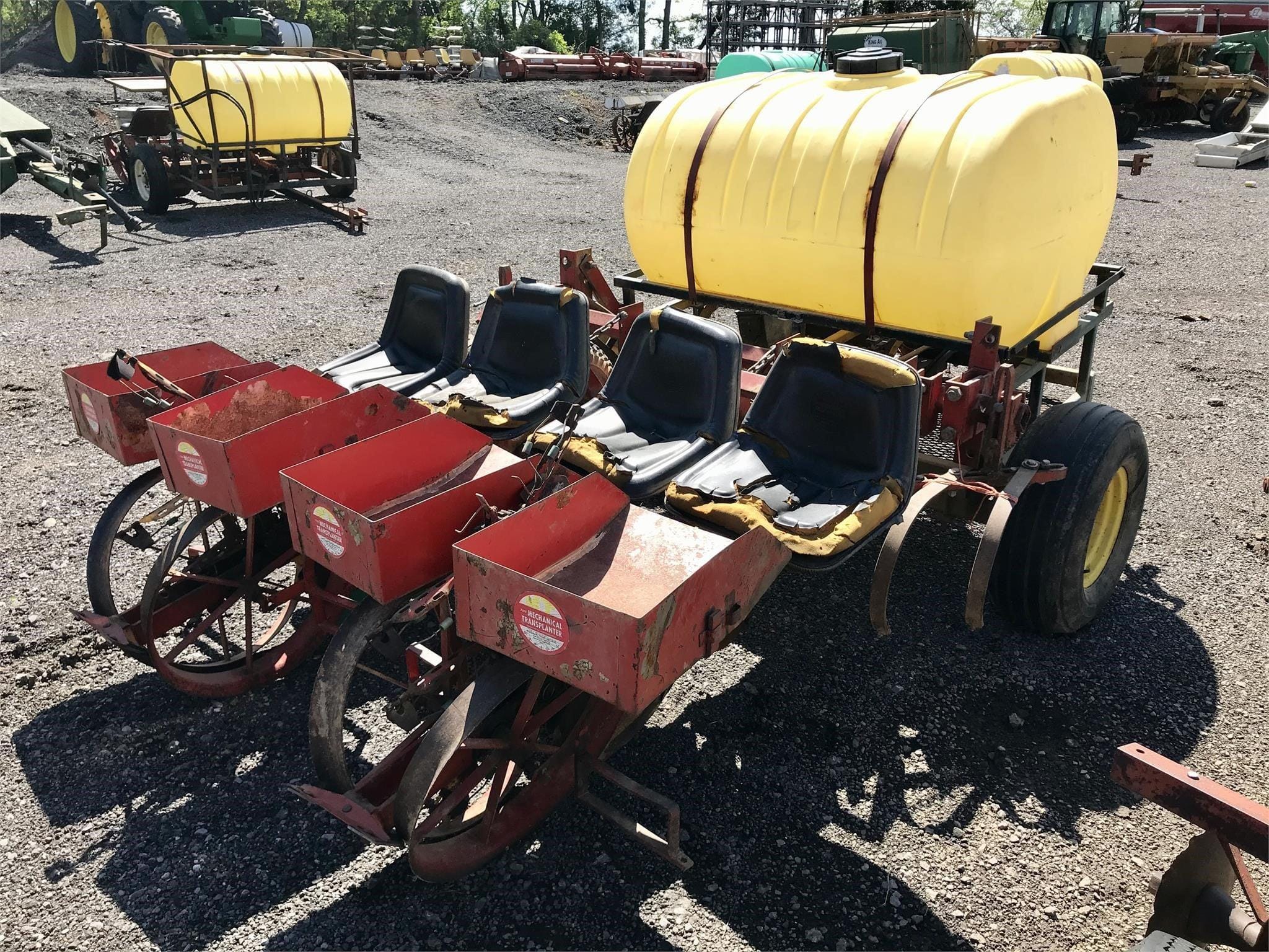 Mechanical Transplanter 1000 Equipment Image0