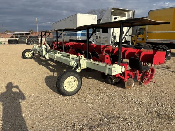 Image of Mechanical Transplanter 1100 equipment image 1