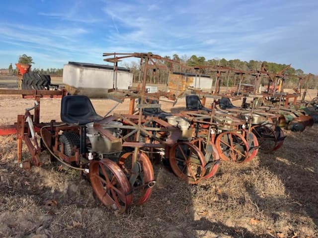 Image of Mechanical Transplanter 6000 equipment image 3