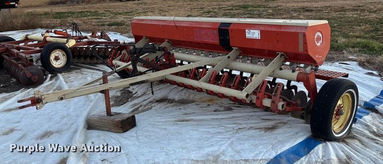 Melroe 224 Equipment Image0