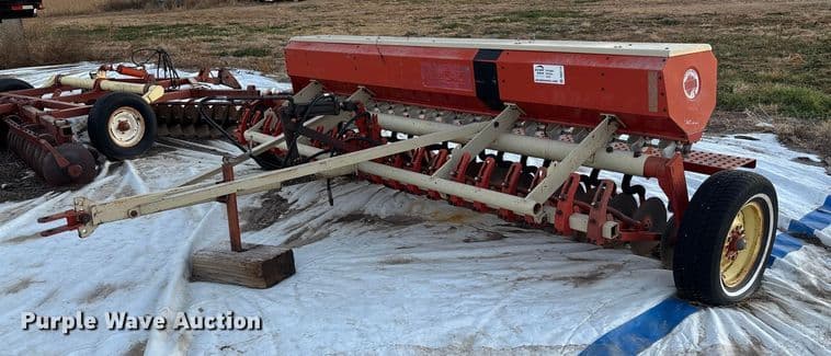 Image of Melroe 224 Primary image