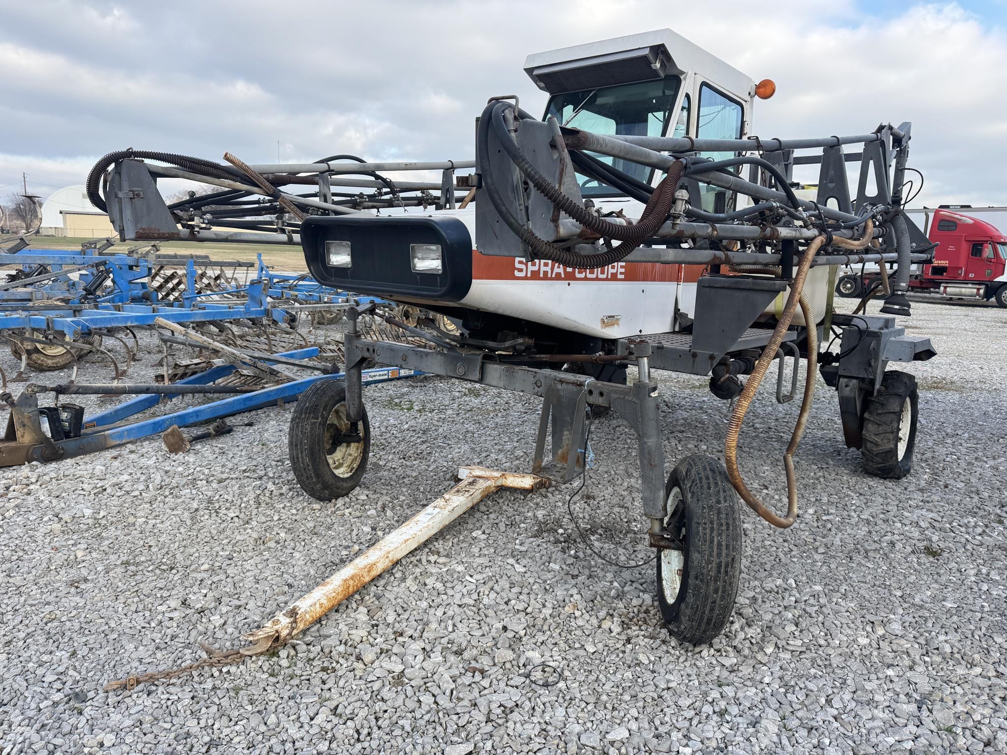 Melroe 220 Equipment Image0