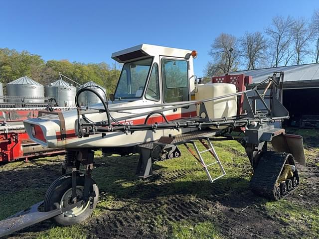 Image of Melroe 220 equipment image 1