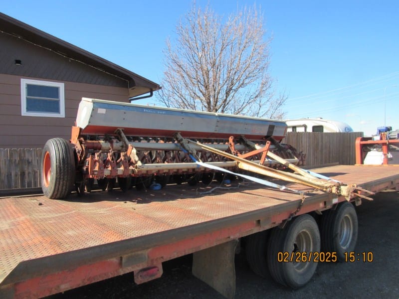 Melroe 242 Equipment Image0