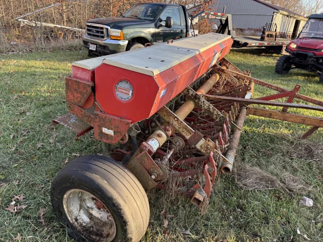 Image of Melroe 242 equipment image 3