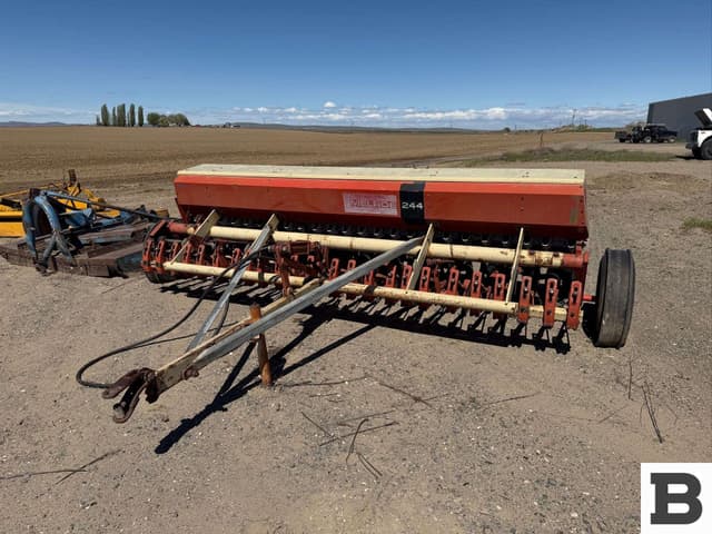 Image of Melroe 244 equipment image 1