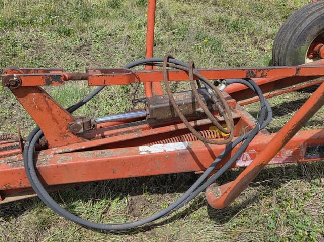 Image of Melroe 403 equipment image 3