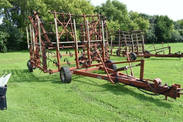 Image of Melroe 420 equipment image 3