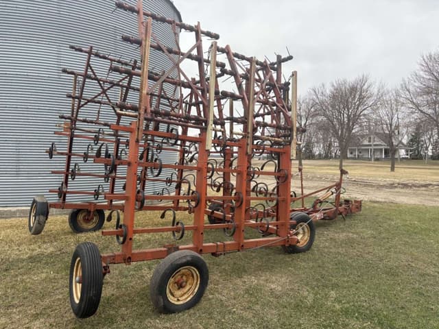 Image of Melroe 420 equipment image 2