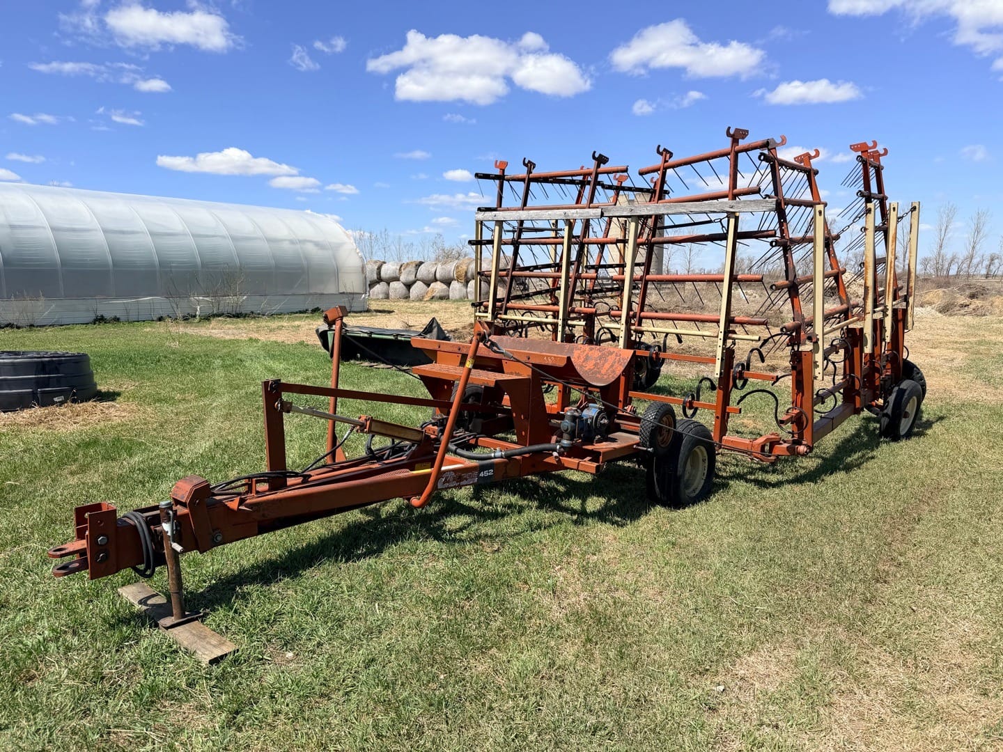 Melroe 452 Equipment Image0