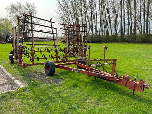 Main image Melroe 452