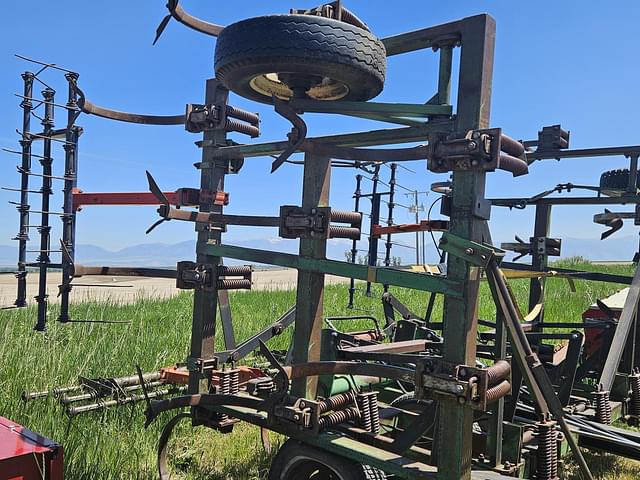 Image of Melroe 501 equipment image 3