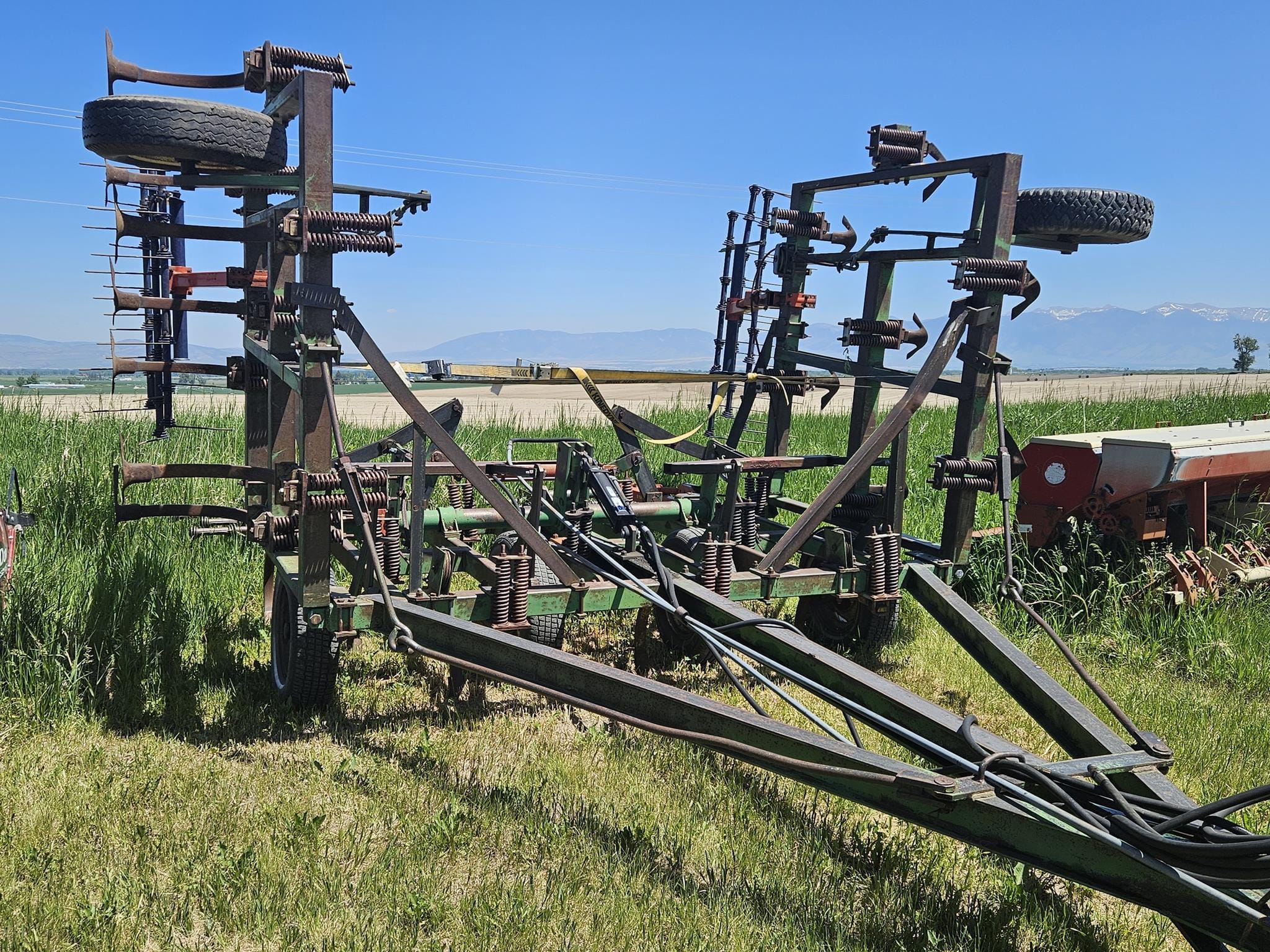 Melroe 501 Equipment Image0