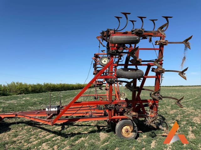 Image of Melroe 503 equipment image 1