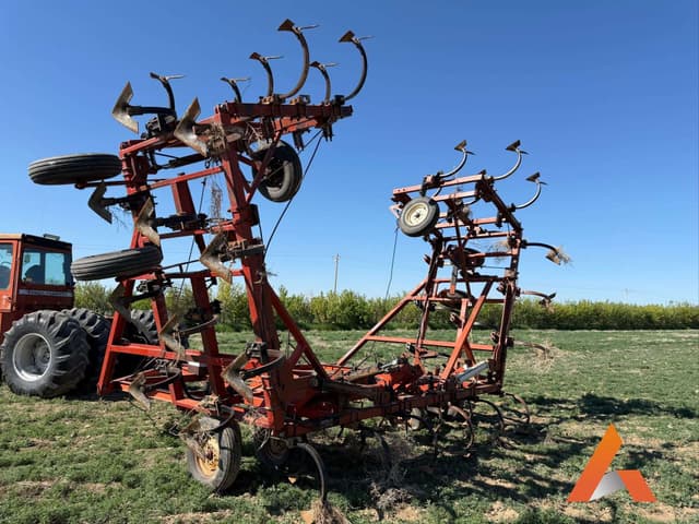 Image of Melroe 503 equipment image 2