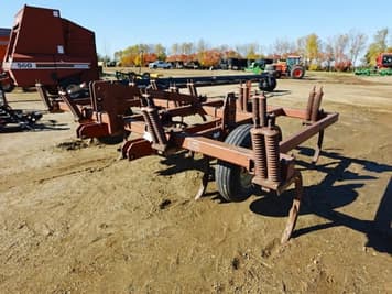 Main image Melroe 561