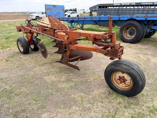 Image of Melroe 903 equipment image 1