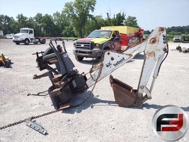 Image of Bobcat 909 equipment image 3