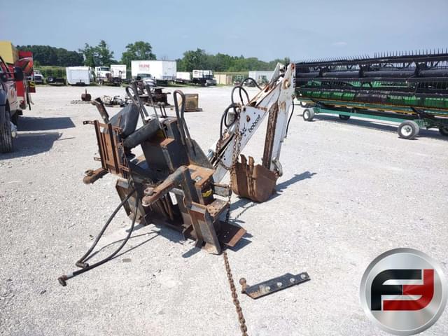Image of Bobcat 909 equipment image 4