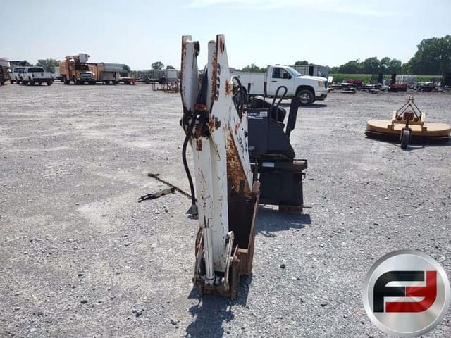 Image of Bobcat 909 equipment image 1