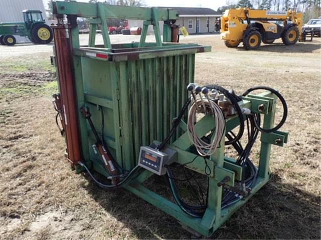 Image of Mercer Tobacco Baler equipment image 2